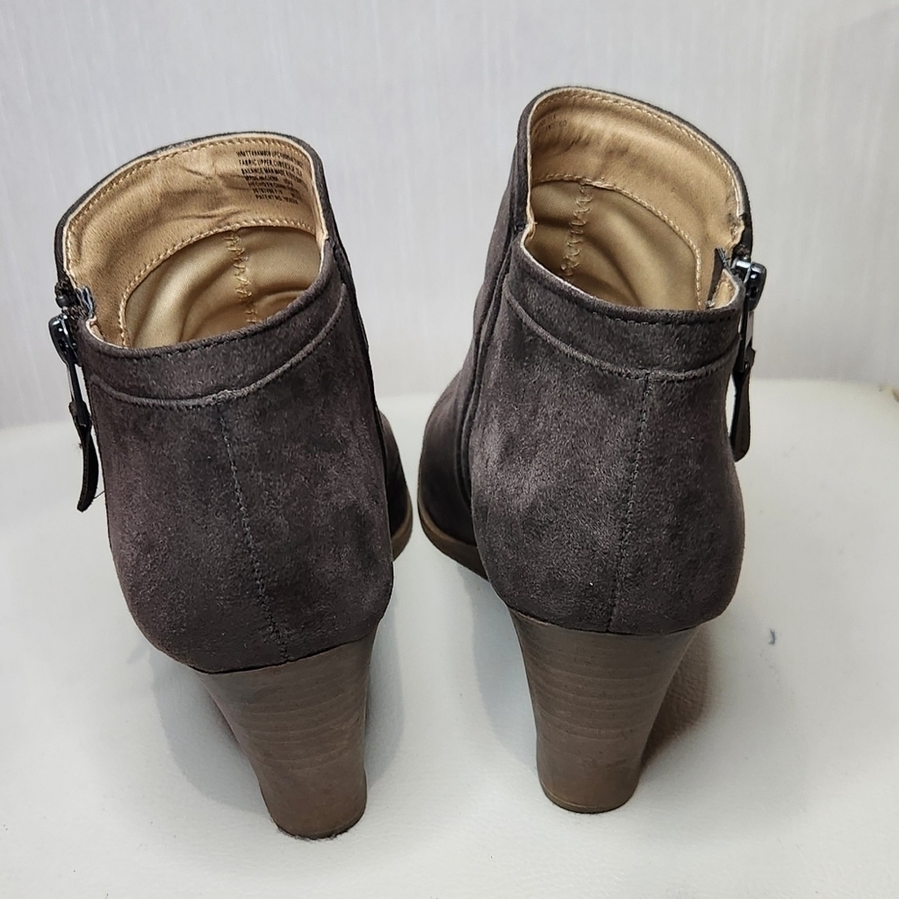 time and Tru Suede WedgeBootie Size 8 - Picture 2 of 6